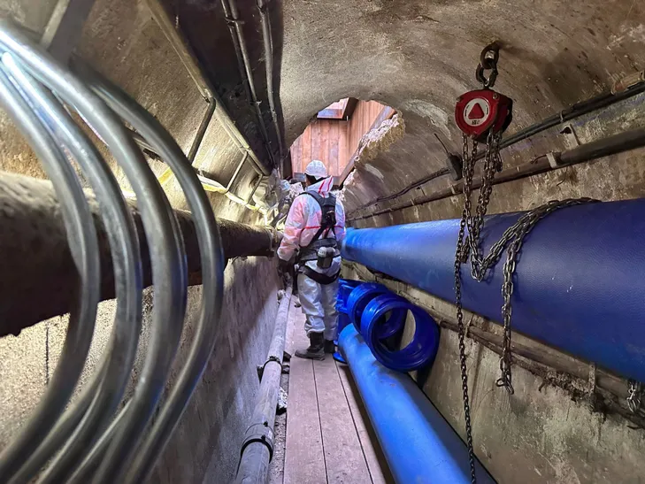 Nhà thờ Ðức Bà Paris, cửa lại mở: 600m3 nước sẵn sàng